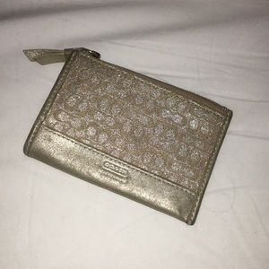 Coach Logo Zip Card Case